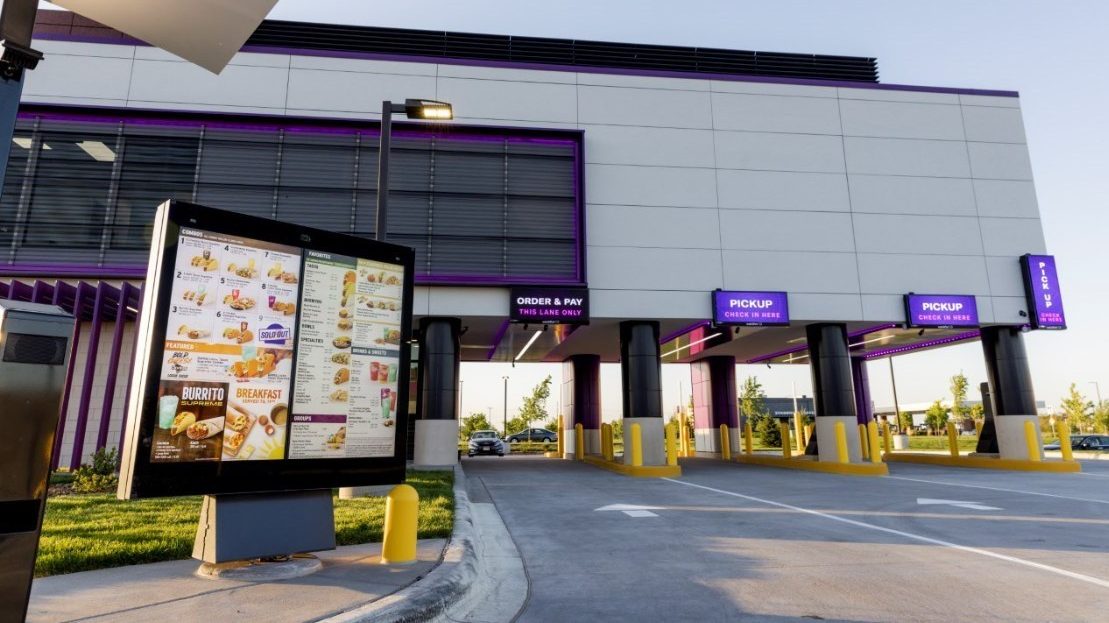 Taco Bell's four-lane drive-thru