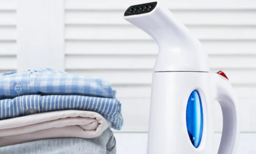 Portable clothes steamer