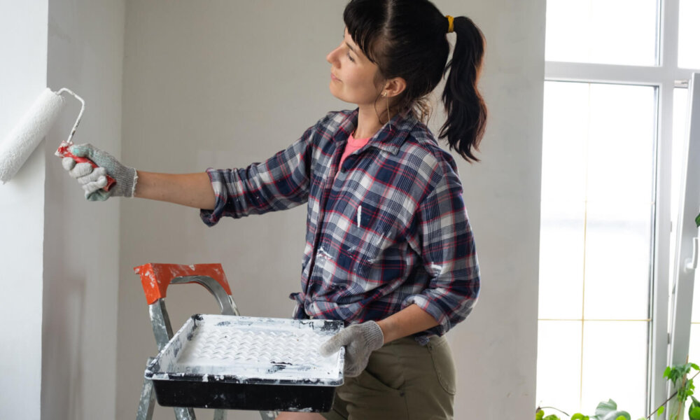 woman painting